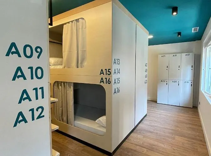 Hostel Bulezen Urban *